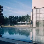 Aja 4*