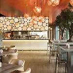 Aja Hotel 4*
