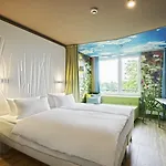 Aja Hotel