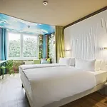 Aja Hotel