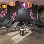 Aja Hotel 4*
