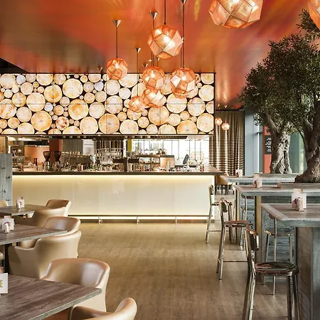 Aja Hotel 4*