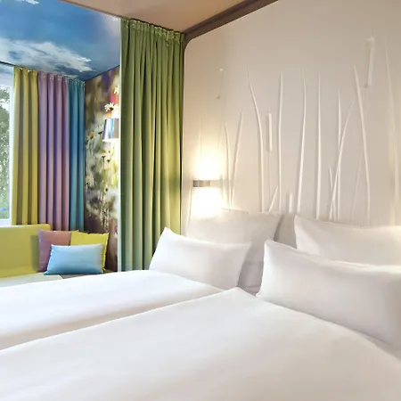 Aja Hotel