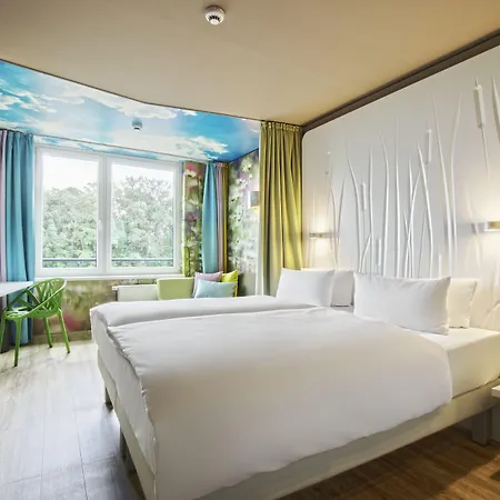 Aja Hotel