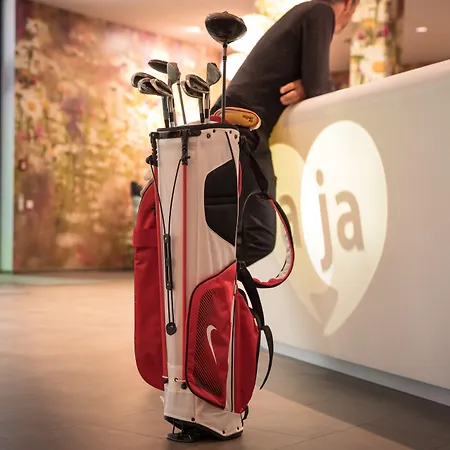 Aja 4*