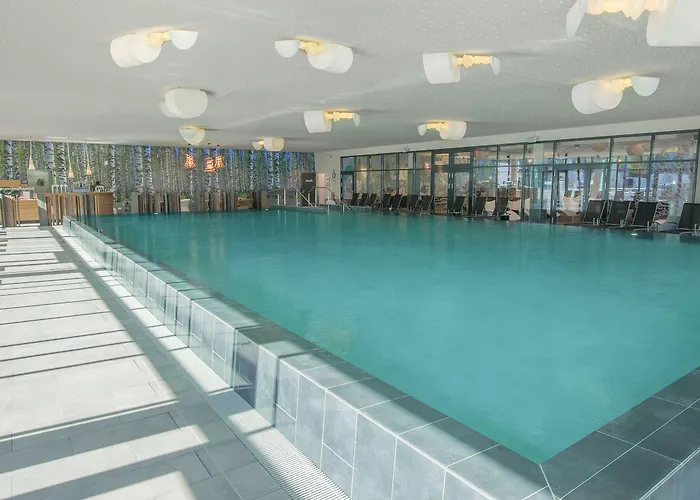 فندق Aja باد سارو