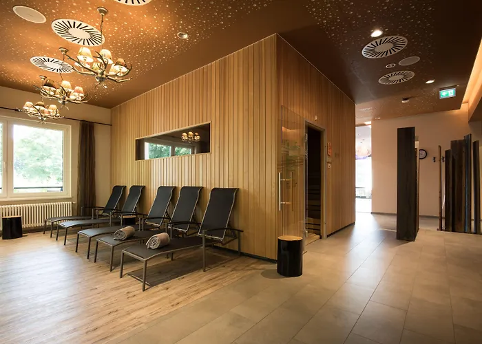 فندق Aja باد سارو