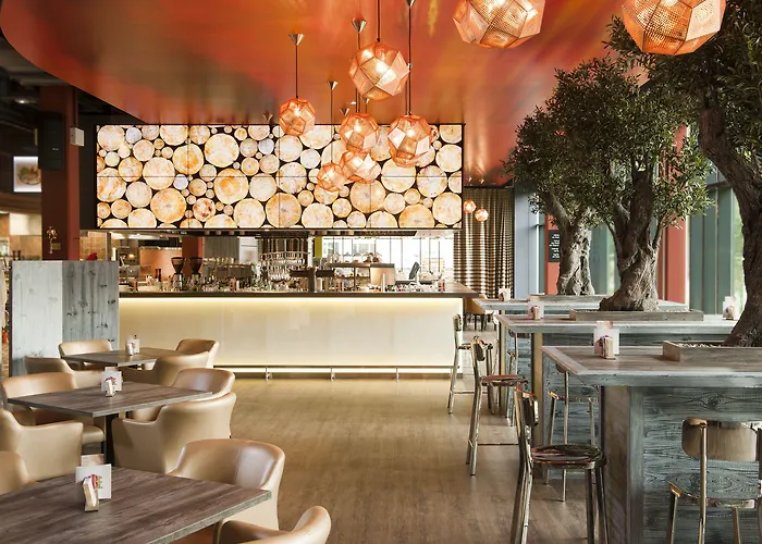 Aja فندق باد سارو